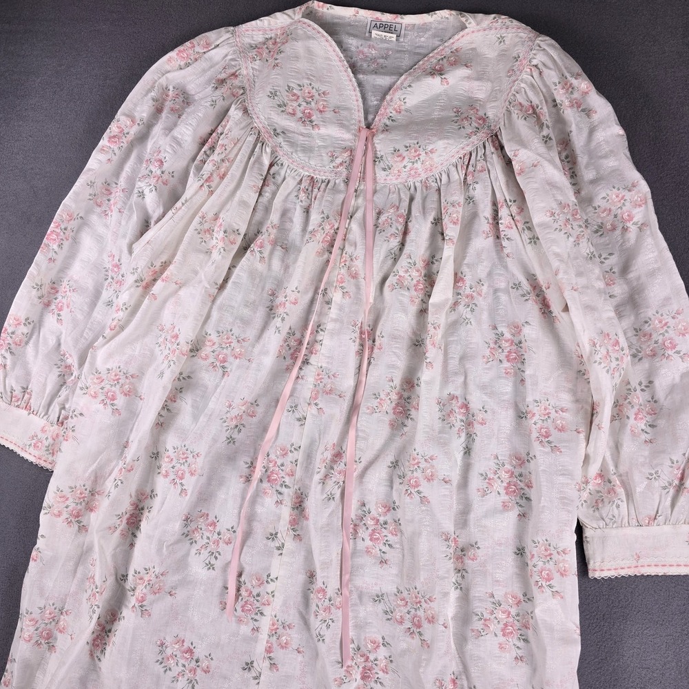 Vintage Appel Nightgown Womens 1X Pink White Floral Long Sleeve Lace USA 90s Moo